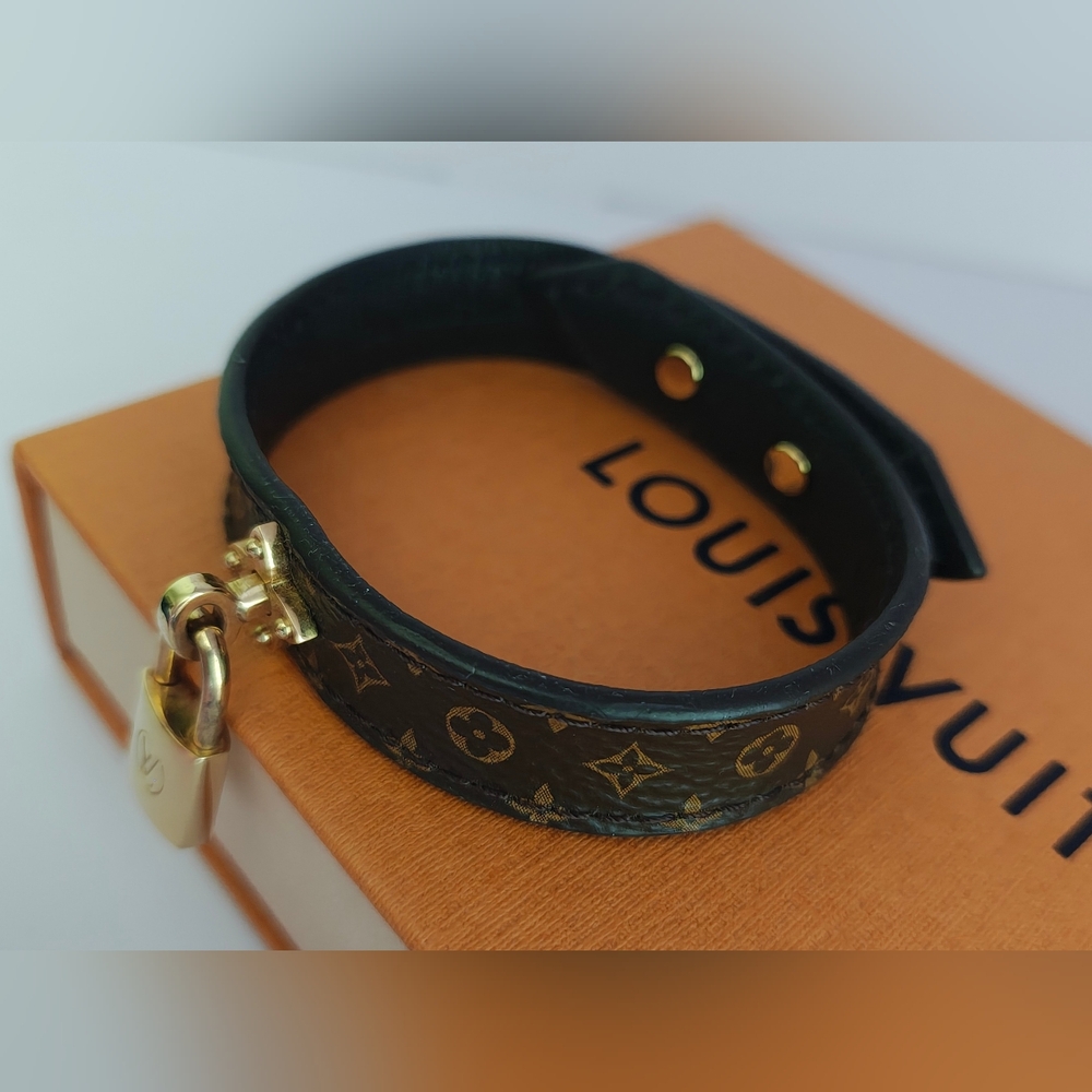 NOT FOR SALE ♠️ - Picture 7 of 10